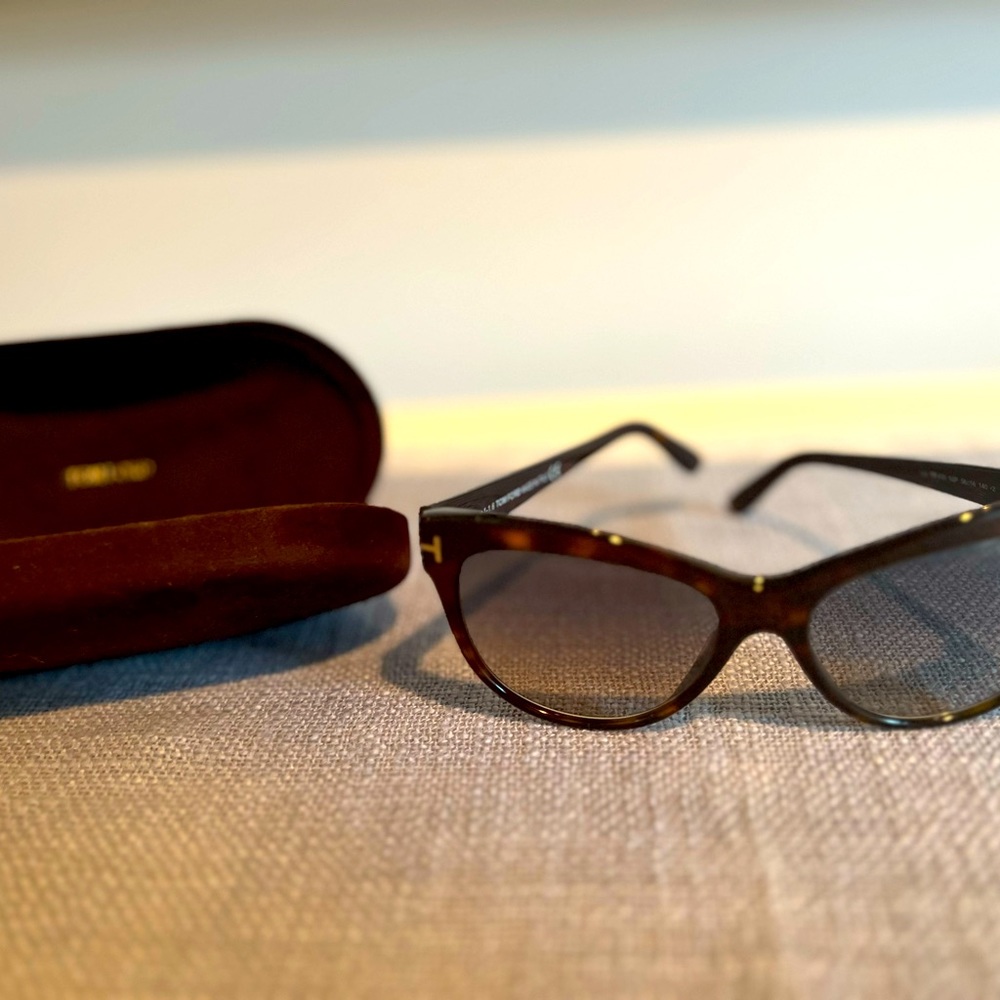 Tom Ford Lily Sunglasses